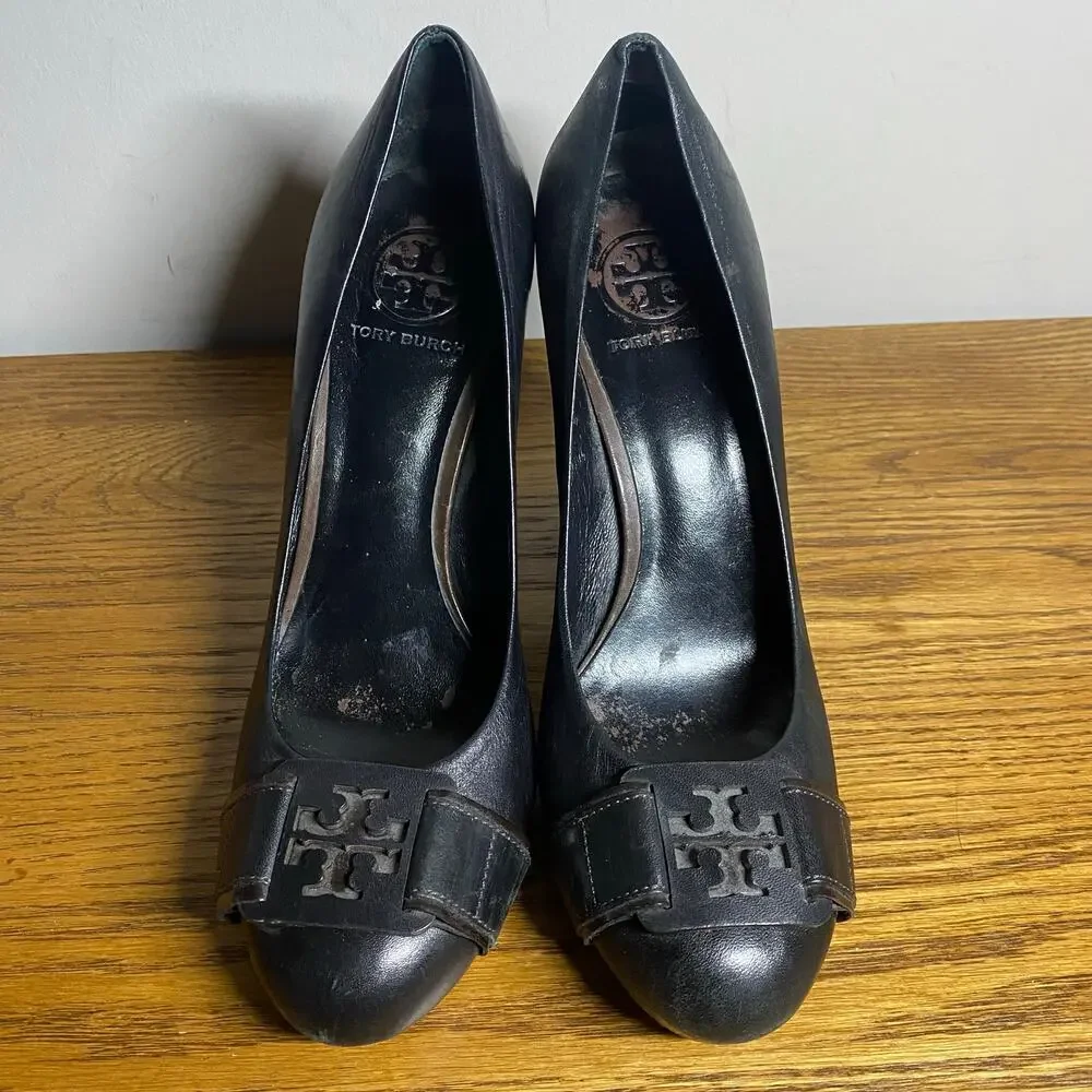 Tory Burch Women’s 7.5M Black Leather Block High Heel Pumps Big Logo Round Toe